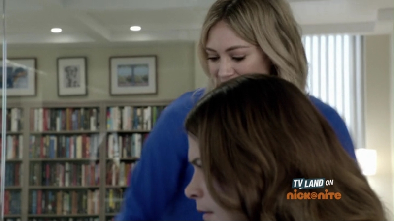 DailyDuff-dot-nl_Younger1x09-0998.jpg