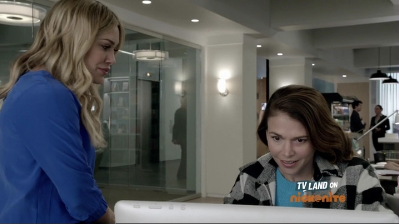 DailyDuff-dot-nl_Younger1x09-1001.jpg