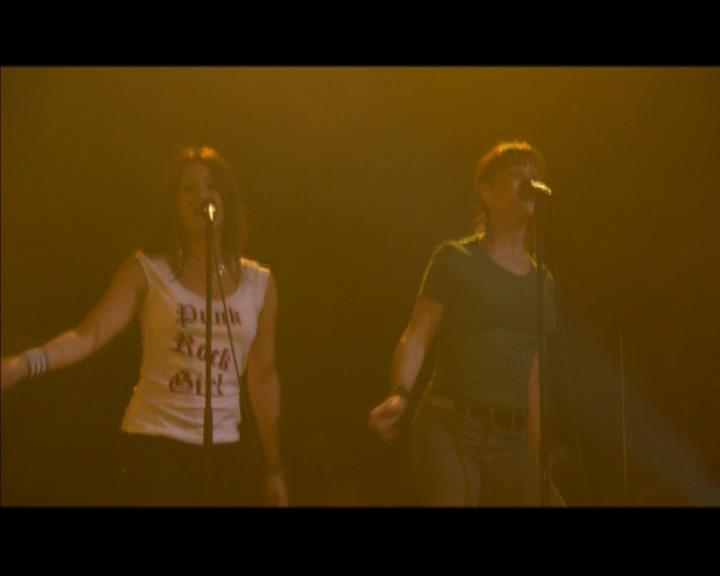 DailyDuff-dot-nl_GirlCanRockDVD-MusicVideoSoYesterdayLive0047.jpg DailyDuff-dot-nl_GirlCanRockDVD-MusicVideoSoYesterdayLive0047.jpg