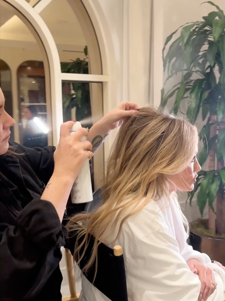 backstage001.jpg backstage001.jpg