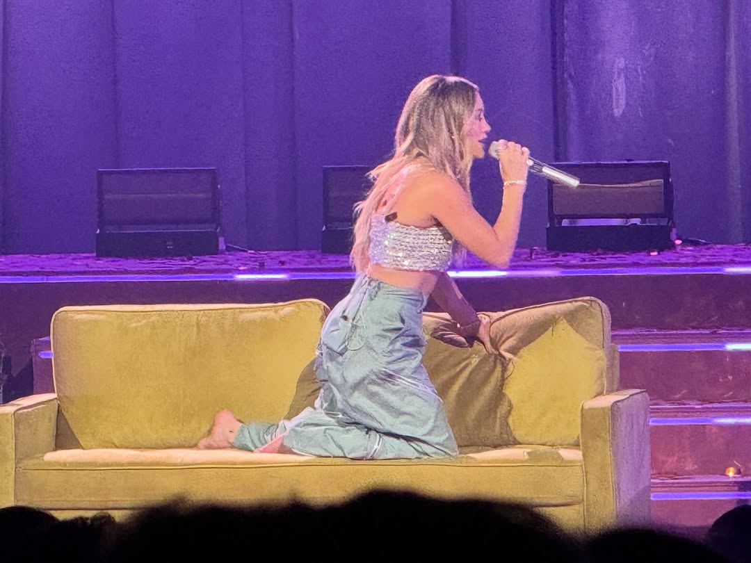 outfit1-025.jpg outfit1-025.jpg