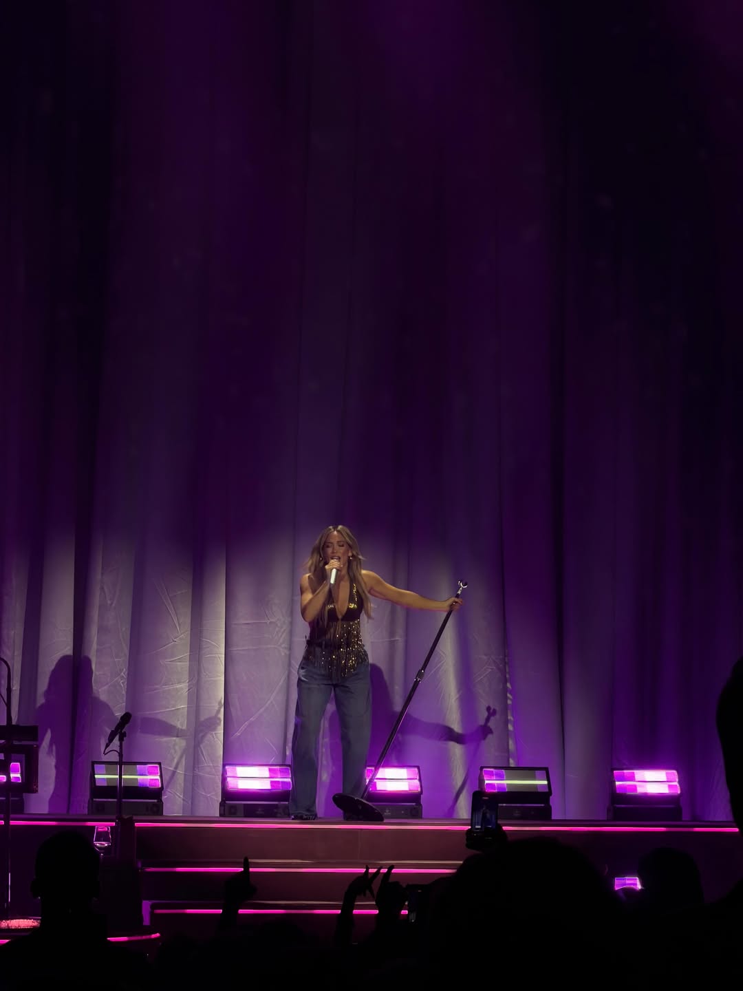 outfit1-025.jpg outfit1-025.jpg