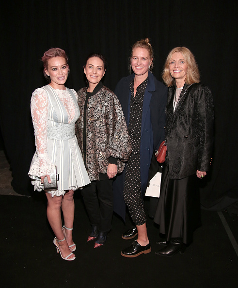 backstage002.jpg backstage002.jpg