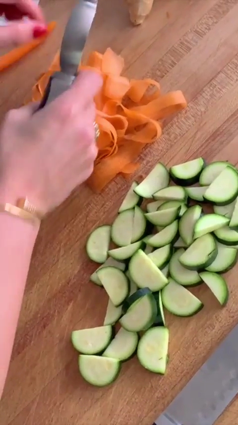 DailyDuff-dot-nl_HelloFresh-KitchenConfidence00043.jpg DailyDuff-dot-nl_HelloFresh-KitchenConfidence00043.jpg