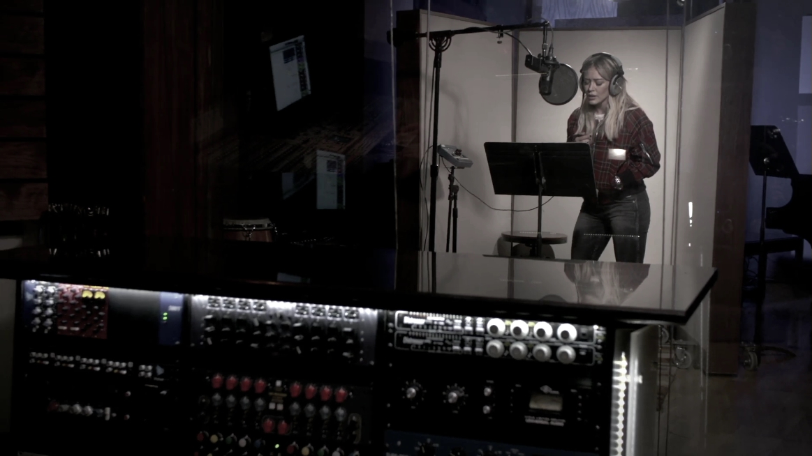 DailyDuff_dot_nl-LittleLies-YoungerPromo0101.jpg DailyDuff_dot_nl-LittleLies-YoungerPromo0101.jpg