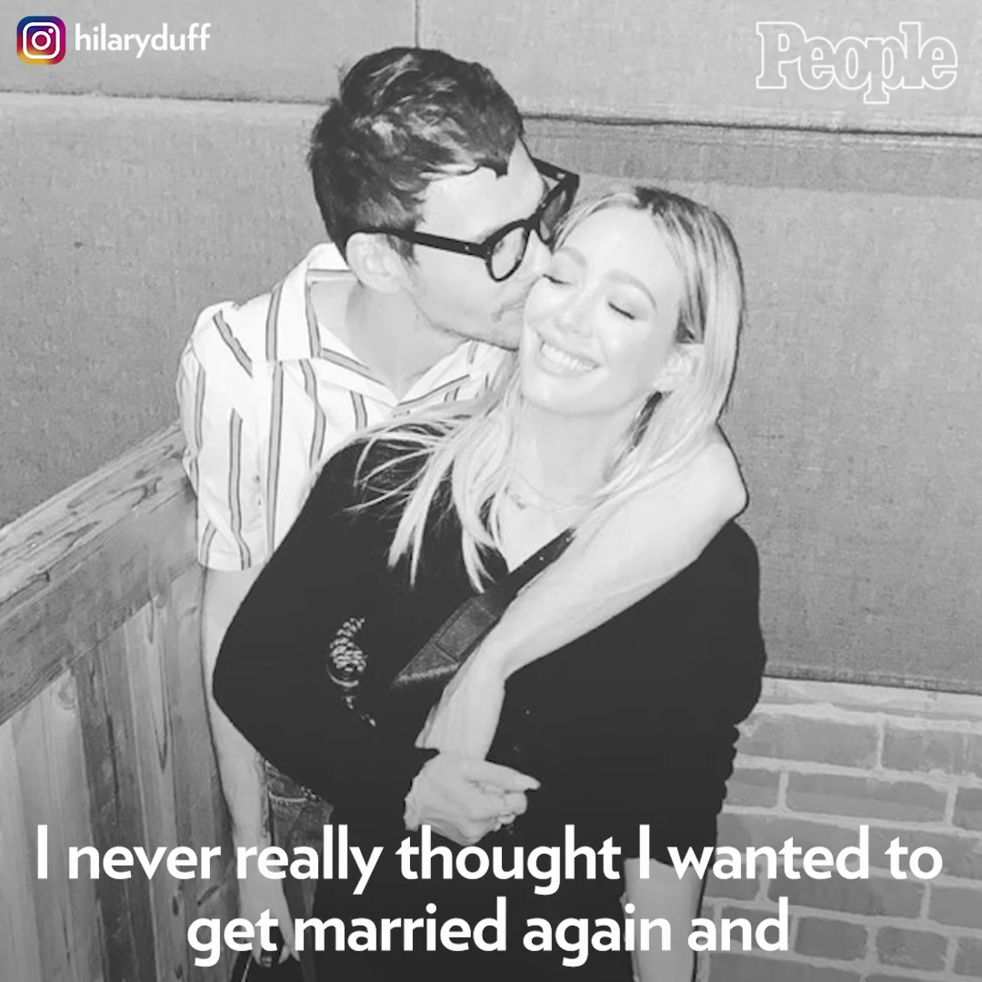 DailyDuff-dot-nl_2021PeopleMagazine-HilaryDuffAndMatthewKomaFamilyGoals0547.jpg DailyDuff-dot-nl_2021PeopleMagazine-HilaryDuffAndMatthewKomaFamilyGoals0547.jpg