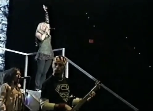 DailyDuff_dot_nl-2004-Disney411-0079.jpg DailyDuff_dot_nl-2004-Disney411-0079.jpg