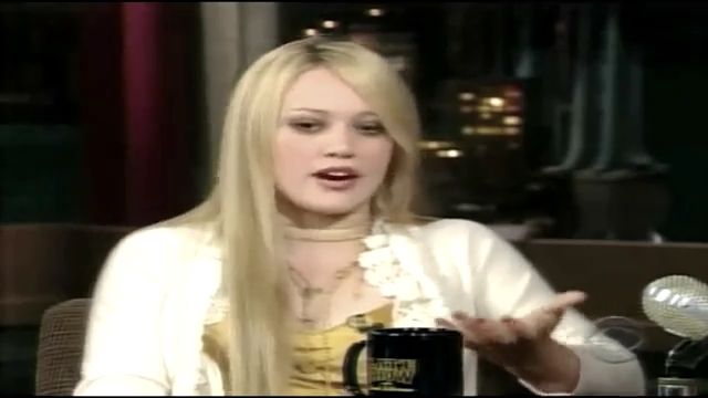 DailyDuff_dot_nl-2004Late_ShowWithDavidLetterman0317.jpg