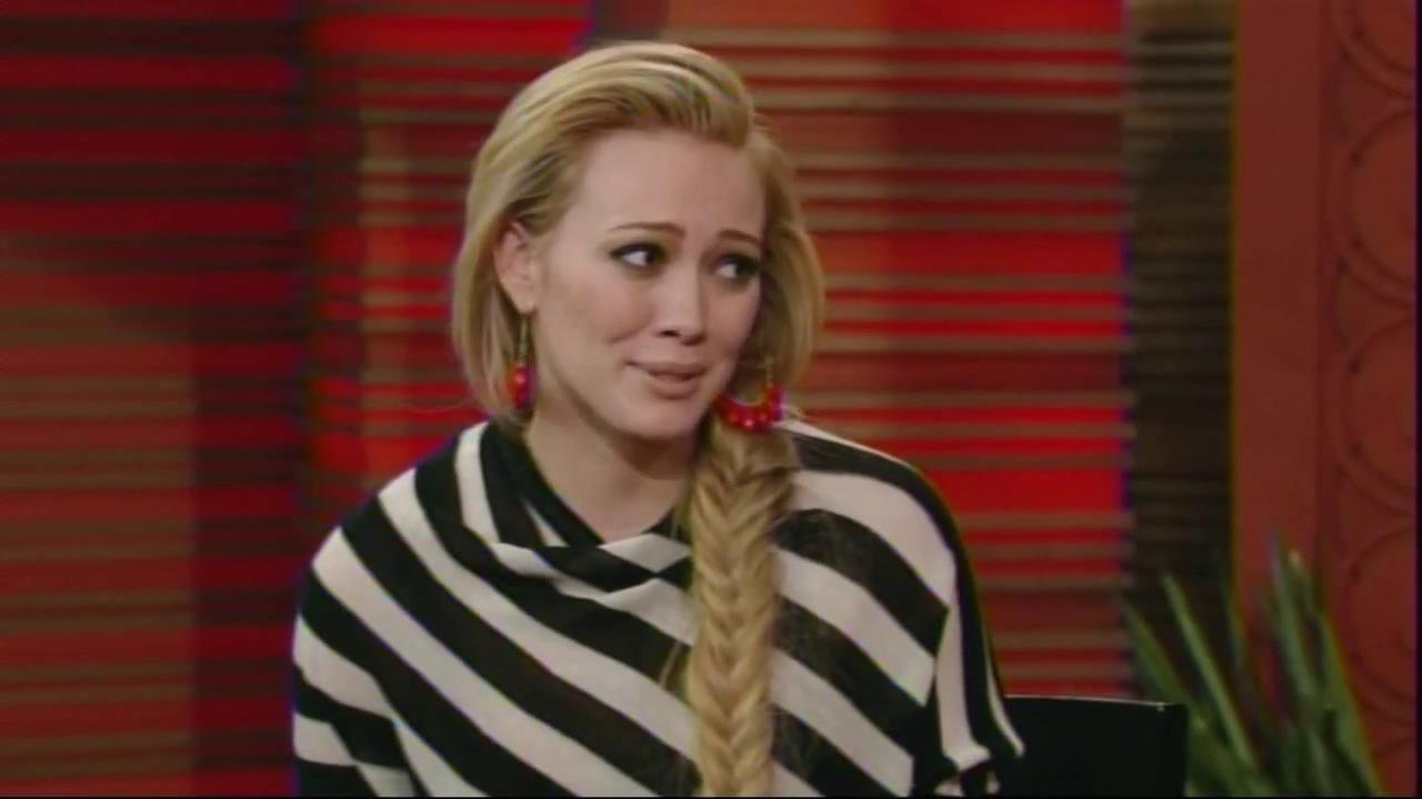 DailyDuff_dot_org__2010LiveWithRegisAndKelly00037.jpg DailyDuff_dot_org__2010LiveWithRegisAndKelly00037.jpg