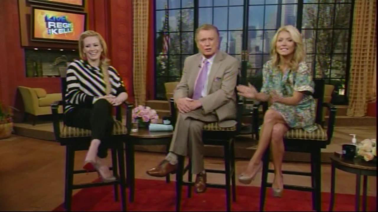 DailyDuff_dot_org__2010LiveWithRegisAndKelly00200.jpg