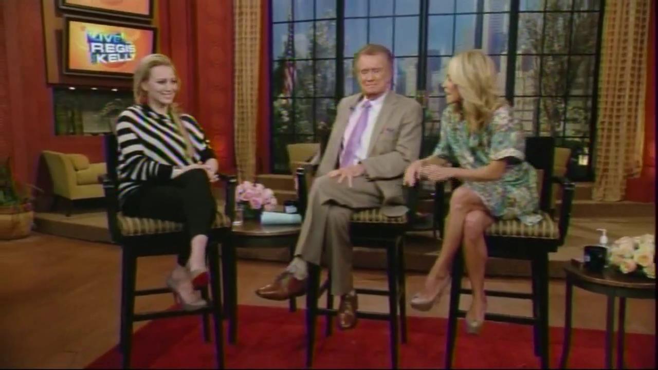 DailyDuff_dot_org__2010LiveWithRegisAndKelly00201.jpg