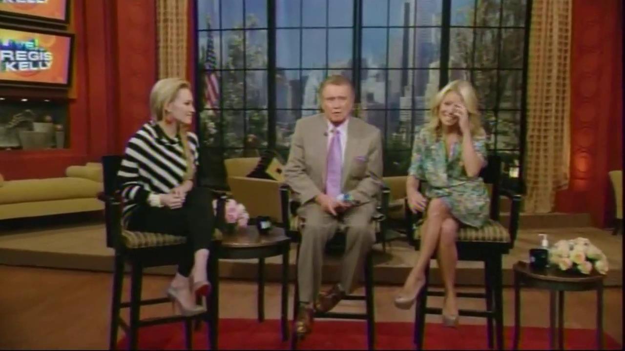 DailyDuff_dot_org__2010LiveWithRegisAndKelly00203.jpg