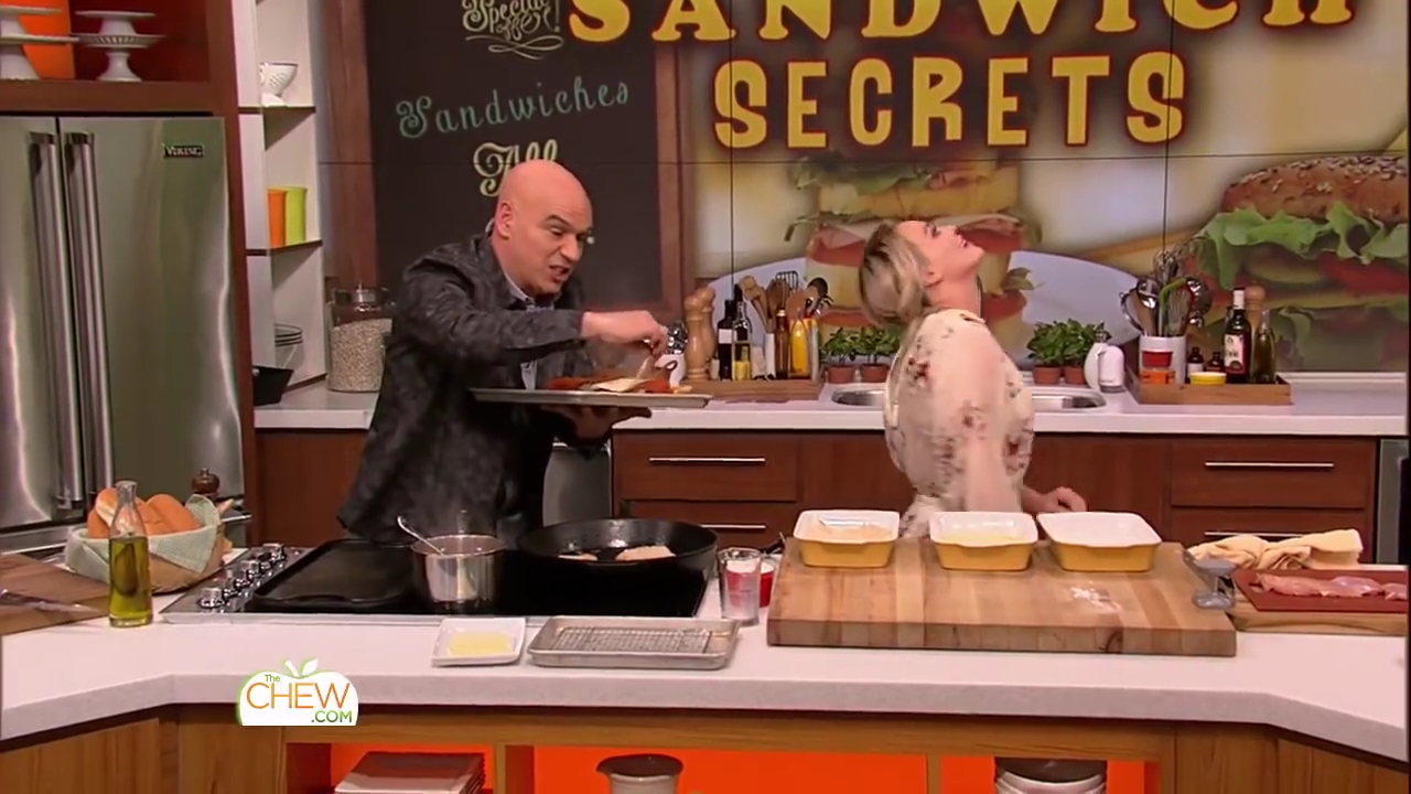 DailyDuff-dot-NL-4-3-2016TheChew0419.jpg