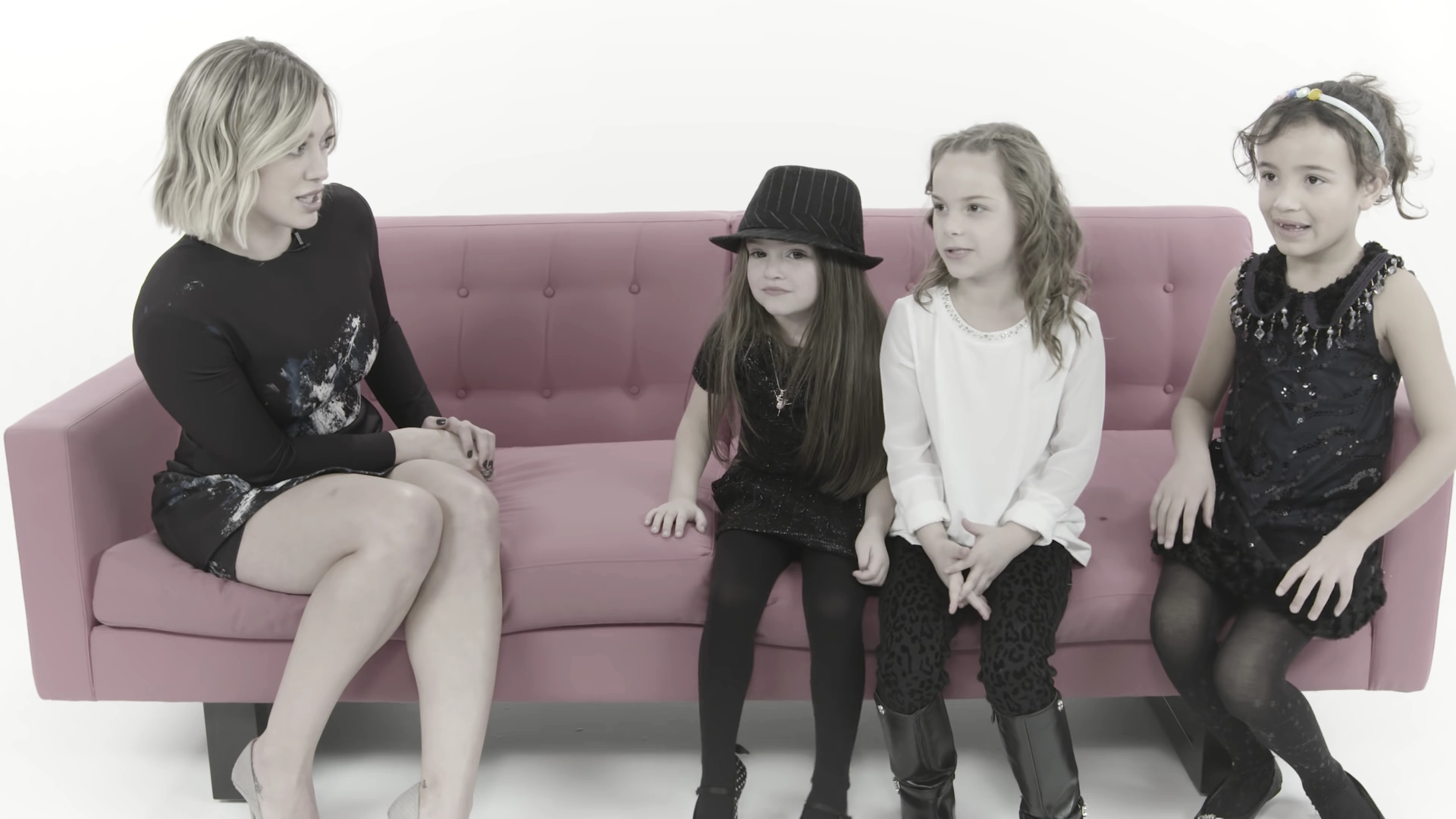 DailyDuff_dot_nl-2016Cosmopolitan-com_LittleGirlsGiveHilaryDuffAdvice0200.jpg