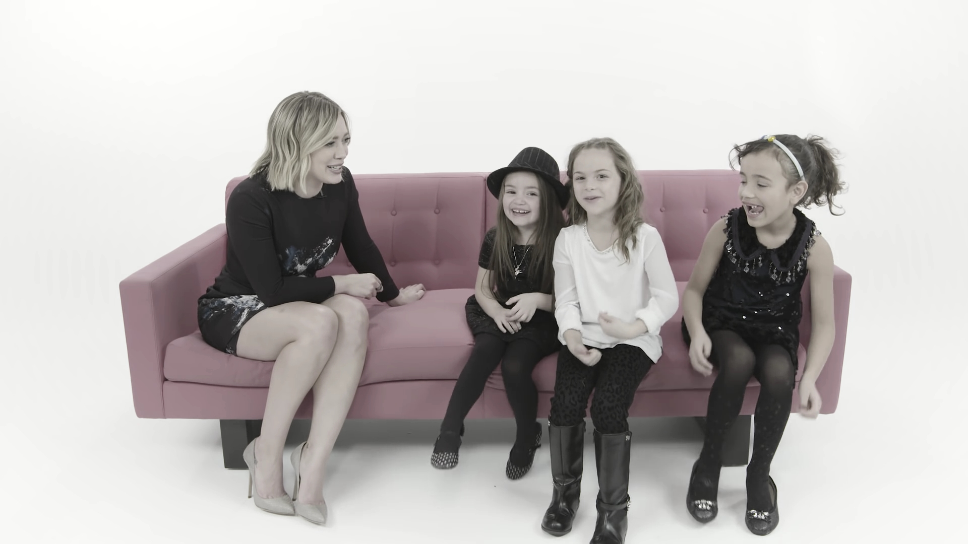 DailyDuff_dot_nl-2016Cosmopolitan-com_LittleGirlsGiveHilaryDuffAdvice0318.jpg