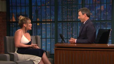 DailyDuff-dot-NL_2017LateNightWithSethMeyers0259.jpg