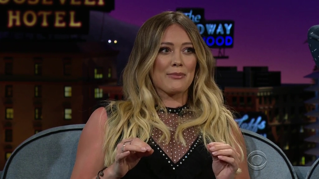 DailyDuff-dot-nl_2018TheLateLateShowWithJamesCorden0860.jpg DailyDuff-dot-nl_2018TheLateLateShowWithJamesCorden0860.jpg