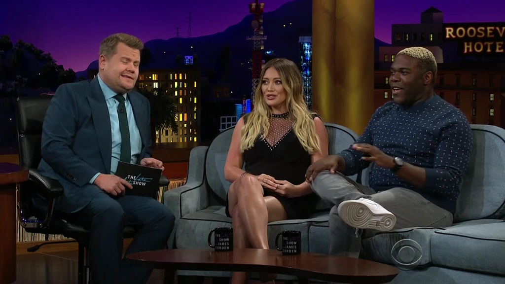 DailyDuff-dot-nl_2018TheLateLateShowWithJamesCorden0949.jpg
