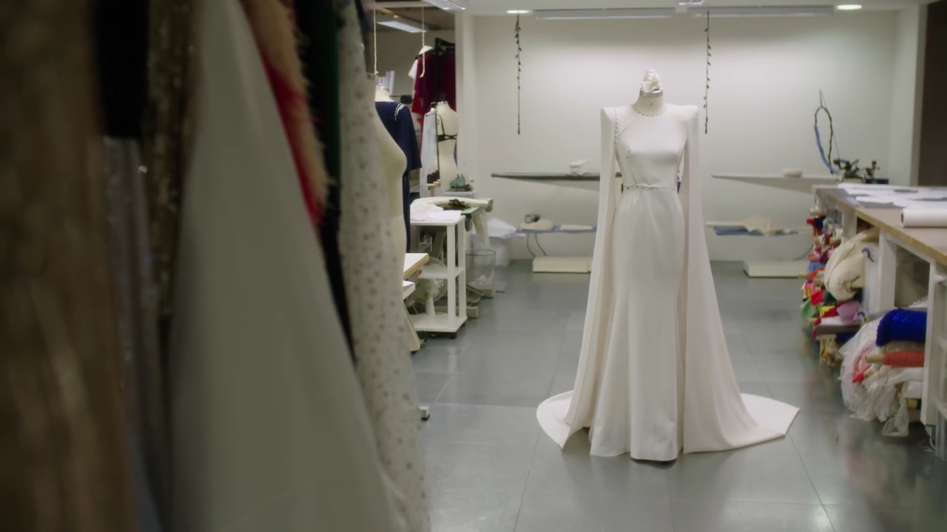 DailyDuff-dot-nl_2019Vogue-InsideWeddingDressFitting0087.jpg