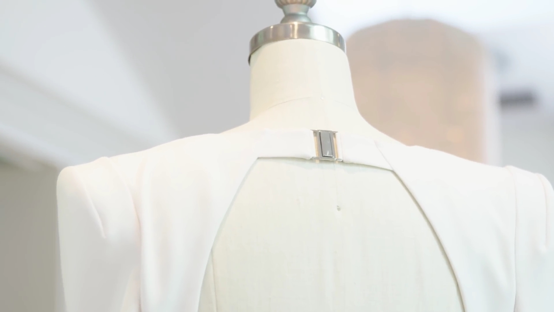 DailyDuff-dot-nl_2019Vogue-InsideWeddingDressFitting0541.jpg