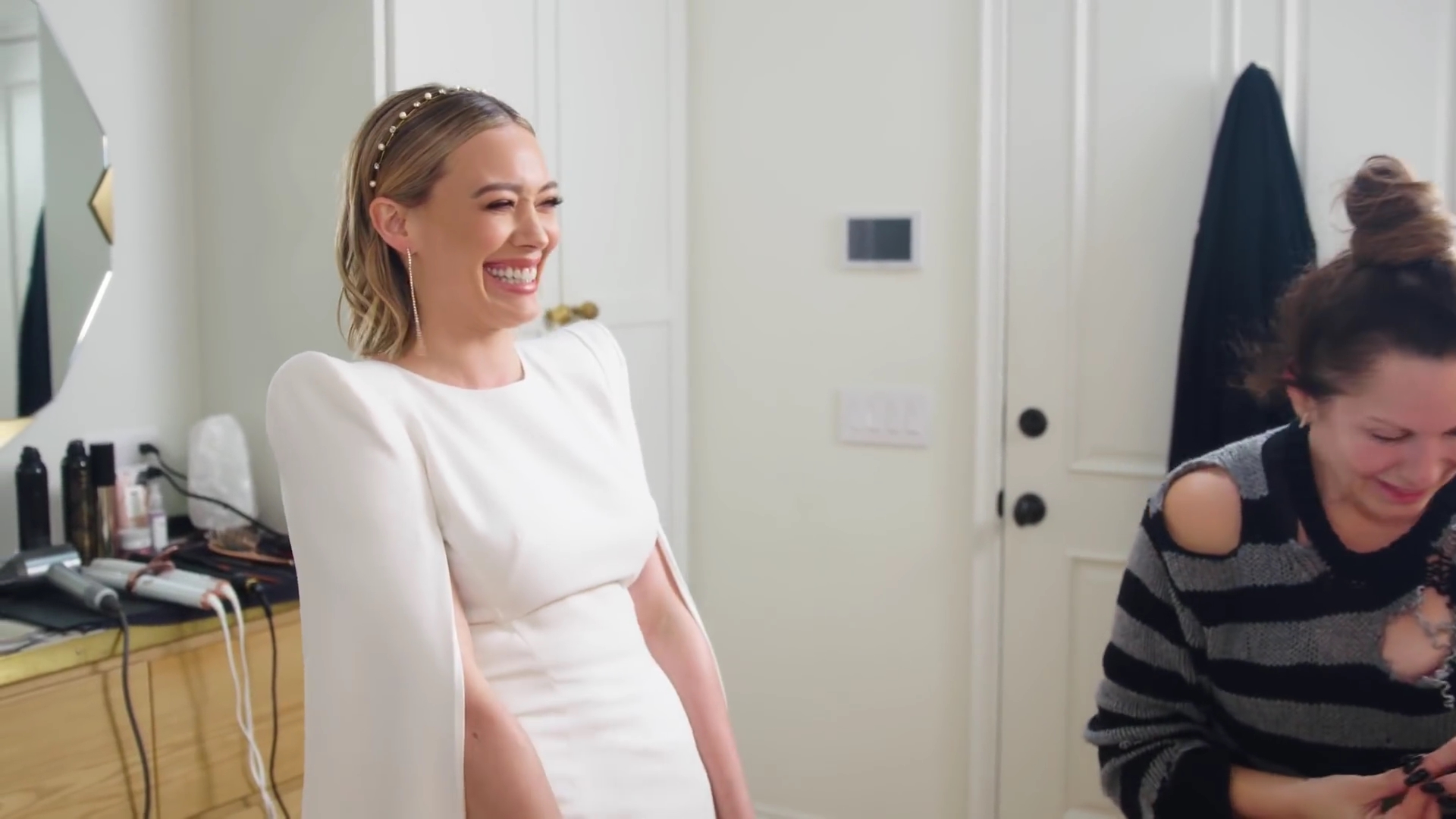 DailyDuff-dot-nl_2019Vogue-InsideWeddingDressFitting0771.jpg