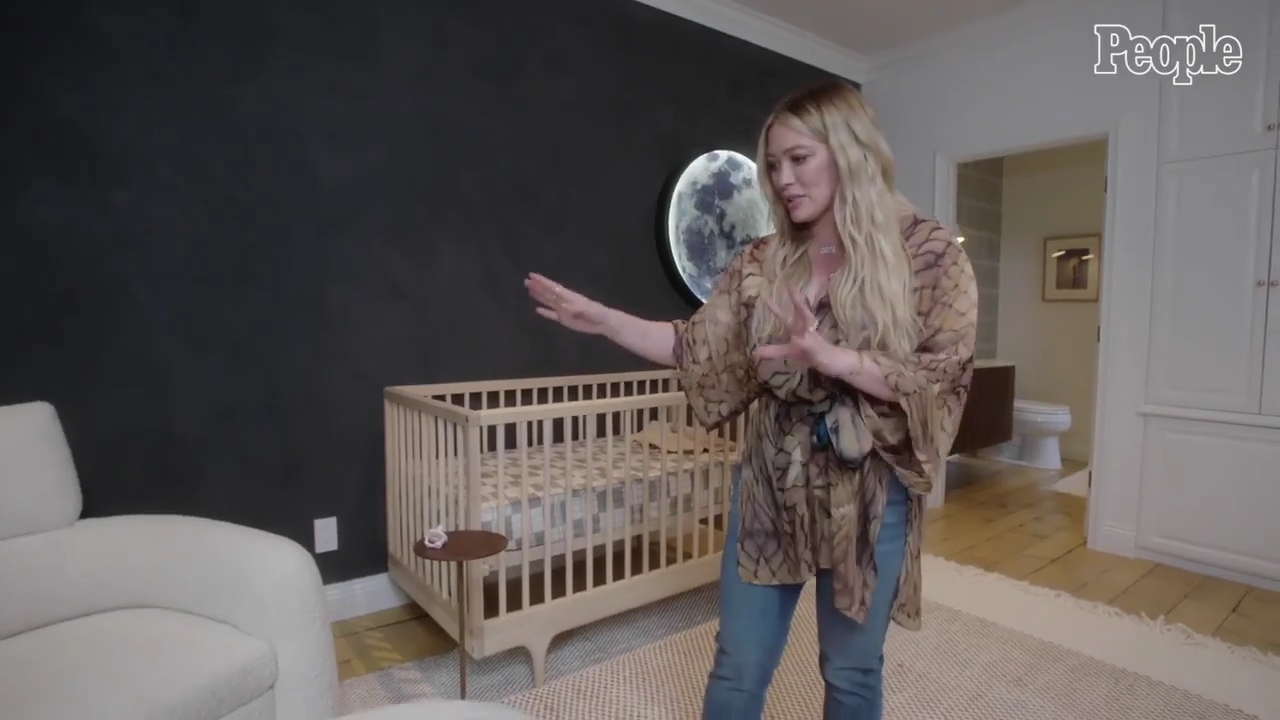 DailyDuff-dot-nl_2021PeopleMagazine-TouringMaesNursery0082.jpg