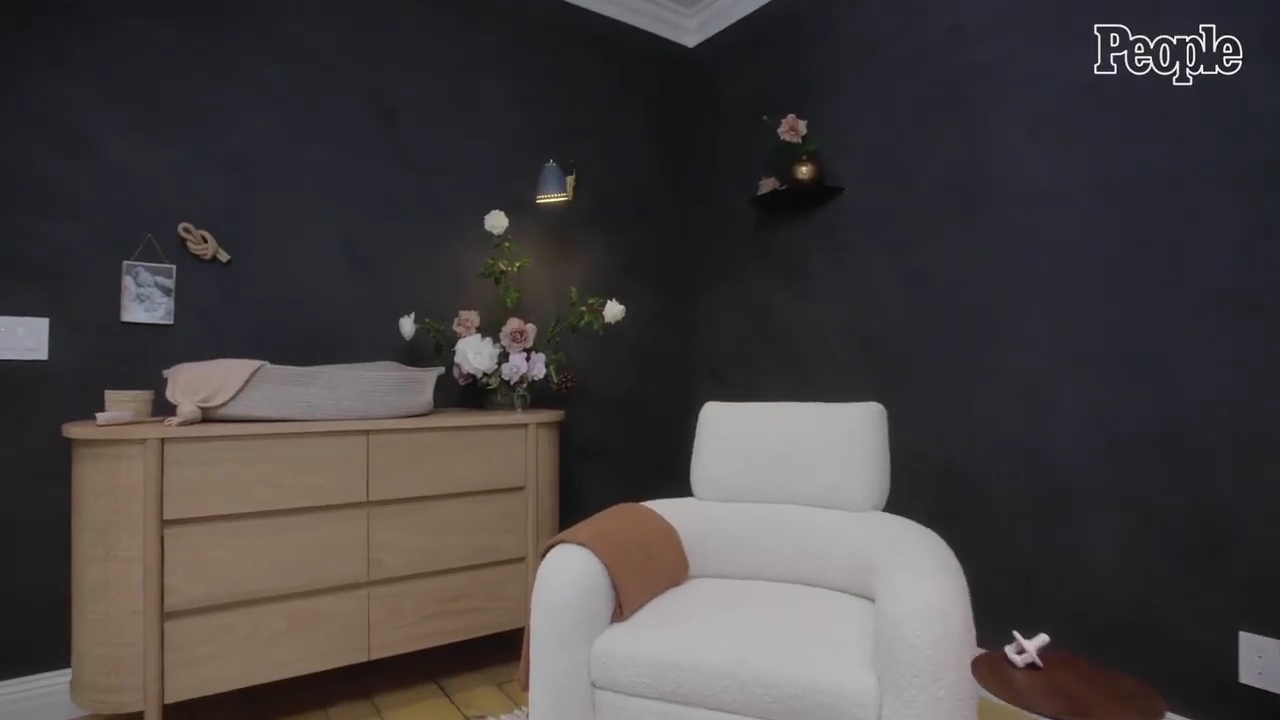 DailyDuff-dot-nl_2021PeopleMagazine-TouringMaesNursery0096.jpg