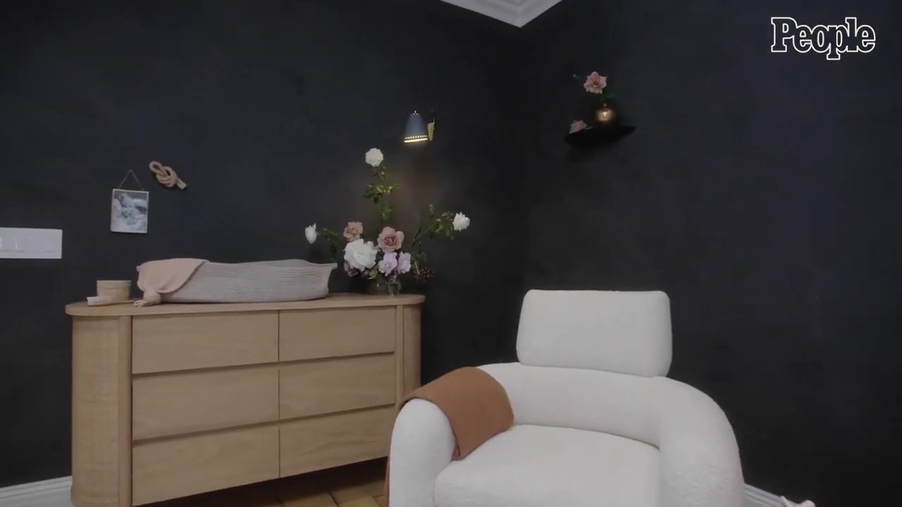 DailyDuff-dot-nl_2021PeopleMagazine-TouringMaesNursery0097.jpg