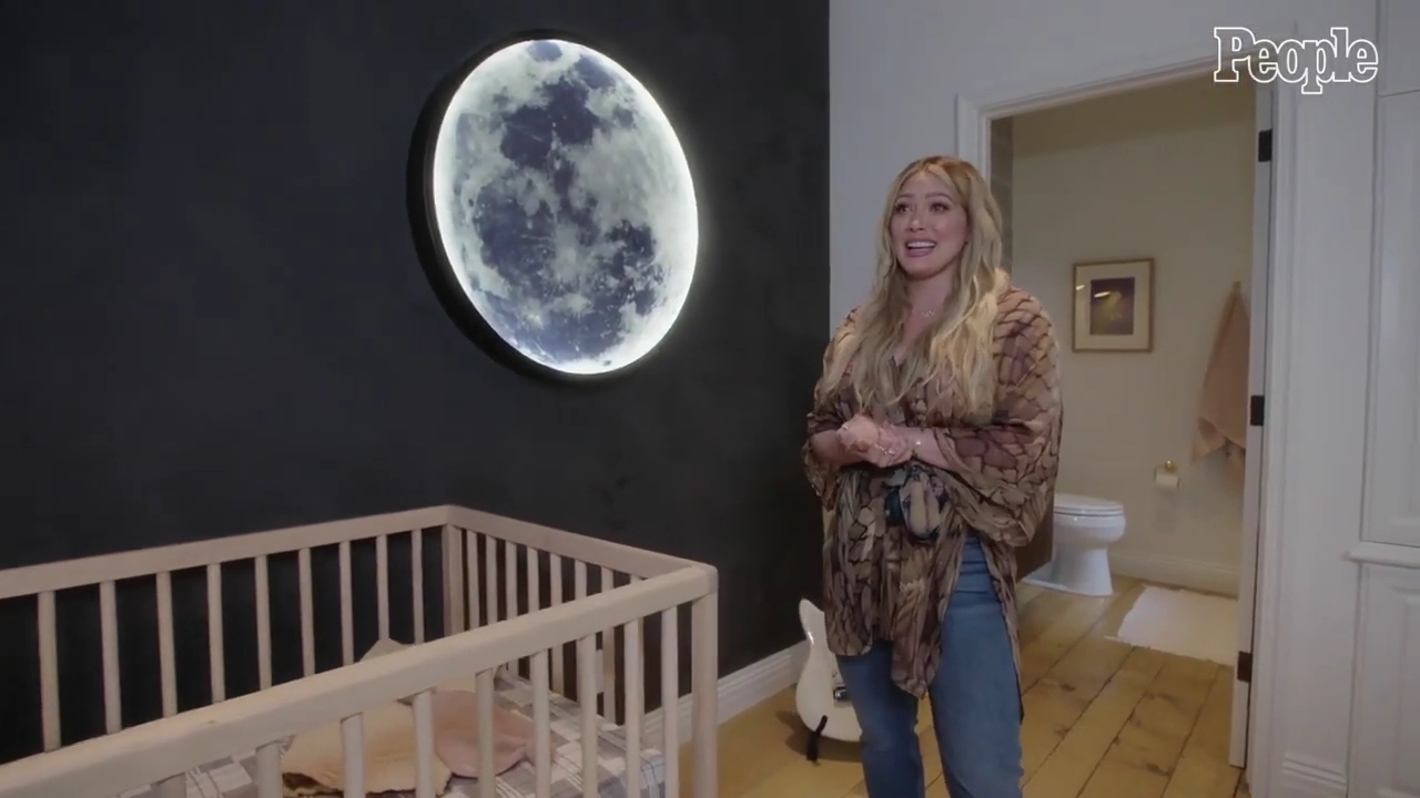 DailyDuff-dot-nl_2021PeopleMagazine-TouringMaesNursery0174.jpg DailyDuff-dot-nl_2021PeopleMagazine-TouringMaesNursery0174.jpg