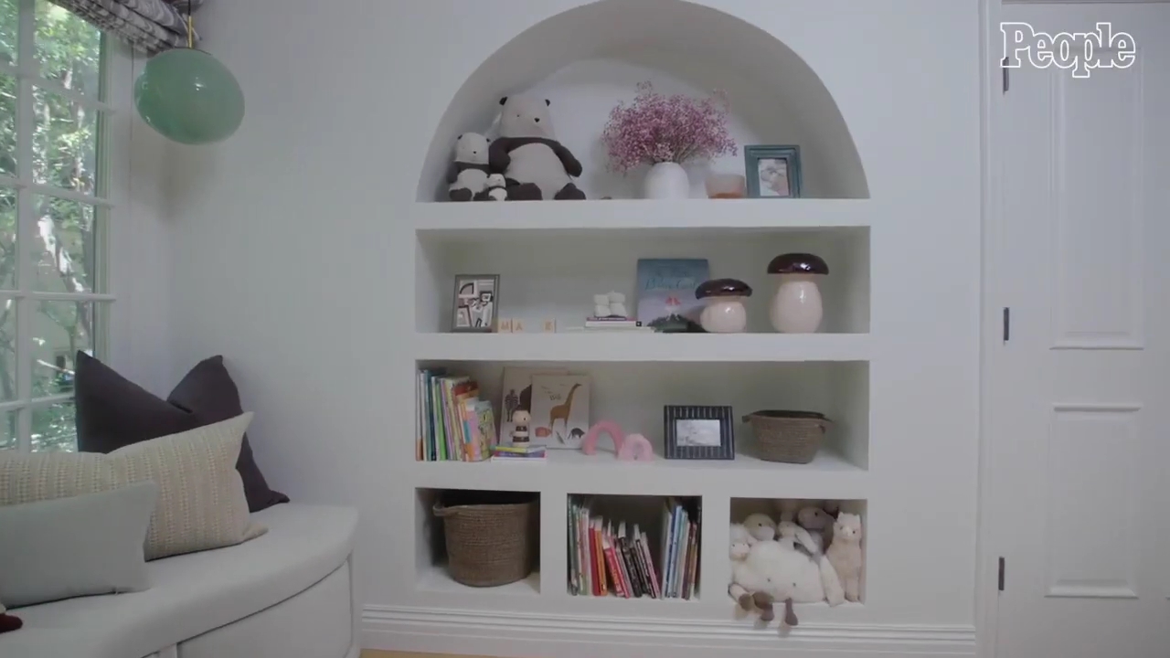 DailyDuff-dot-nl_2021PeopleMagazine-TouringMaesNursery0212.jpg