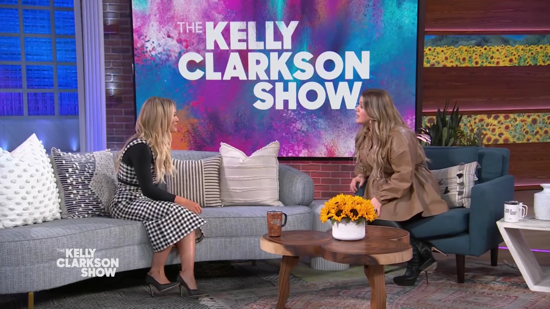 DailyDuff-dot-nl_2022TheKellyClarksonShow0012.jpg