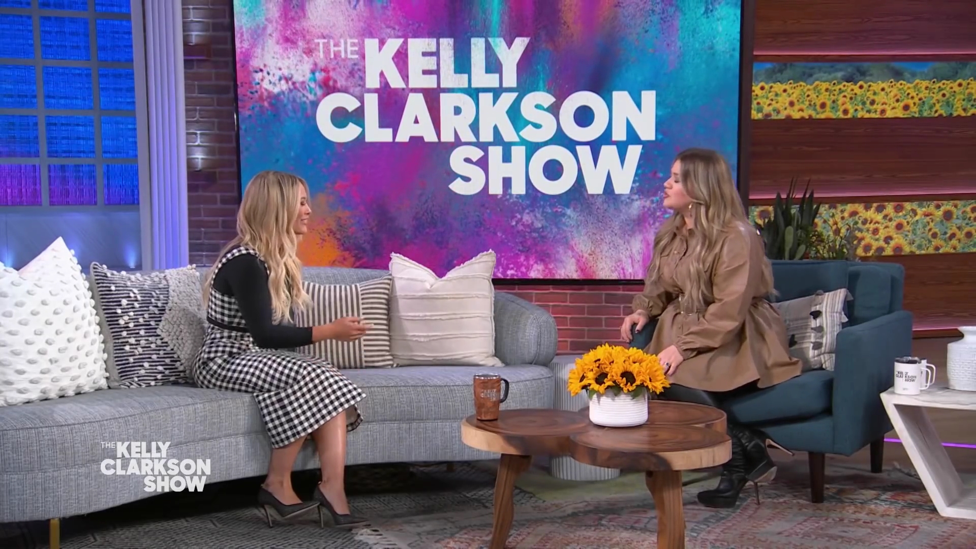 DailyDuff-dot-nl_2022TheKellyClarksonShow0013.jpg