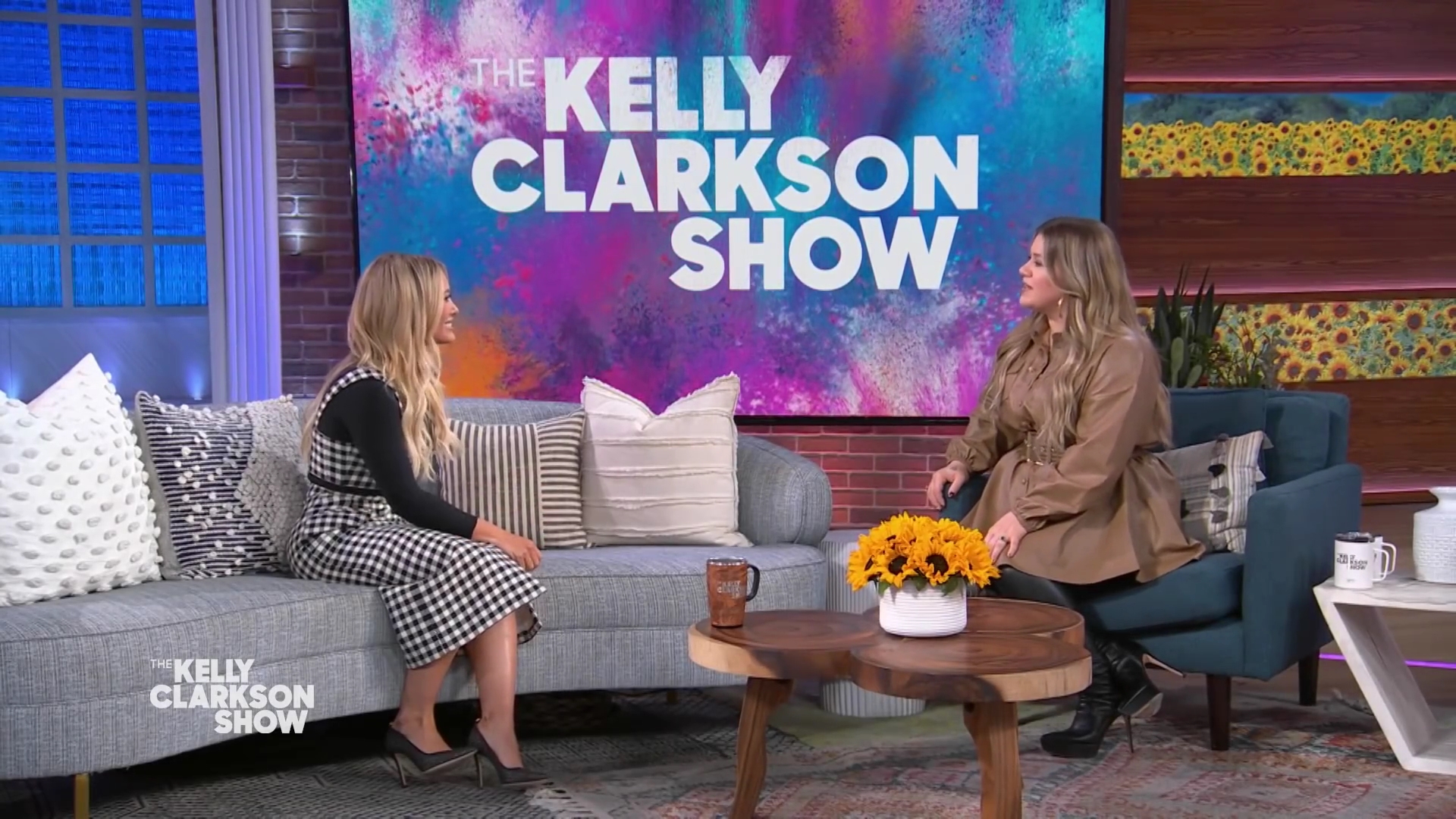 DailyDuff-dot-nl_2022TheKellyClarksonShow0014.jpg