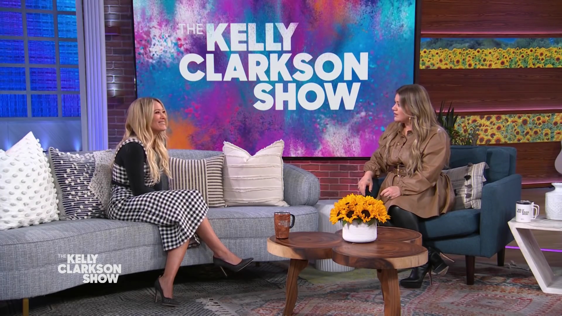 DailyDuff-dot-nl_2022TheKellyClarksonShow0391.jpg