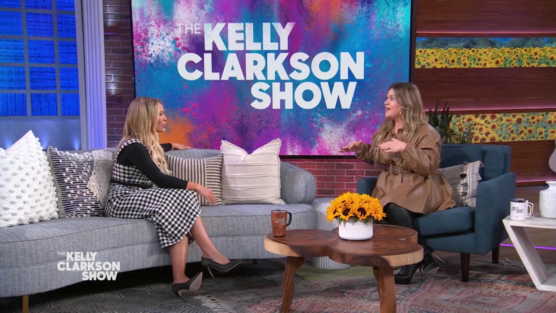 DailyDuff-dot-nl_2022TheKellyClarksonShow0577.jpg