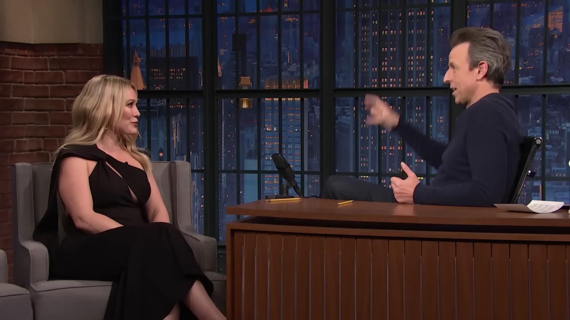 DailyDuff-dot-nl_2023LateNightwithSethMeyers0200.jpg DailyDuff-dot-nl_2023LateNightwithSethMeyers0200.jpg