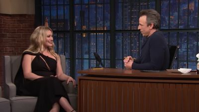 DailyDuff-dot-nl_2023LateNightwithSethMeyers0374.jpg