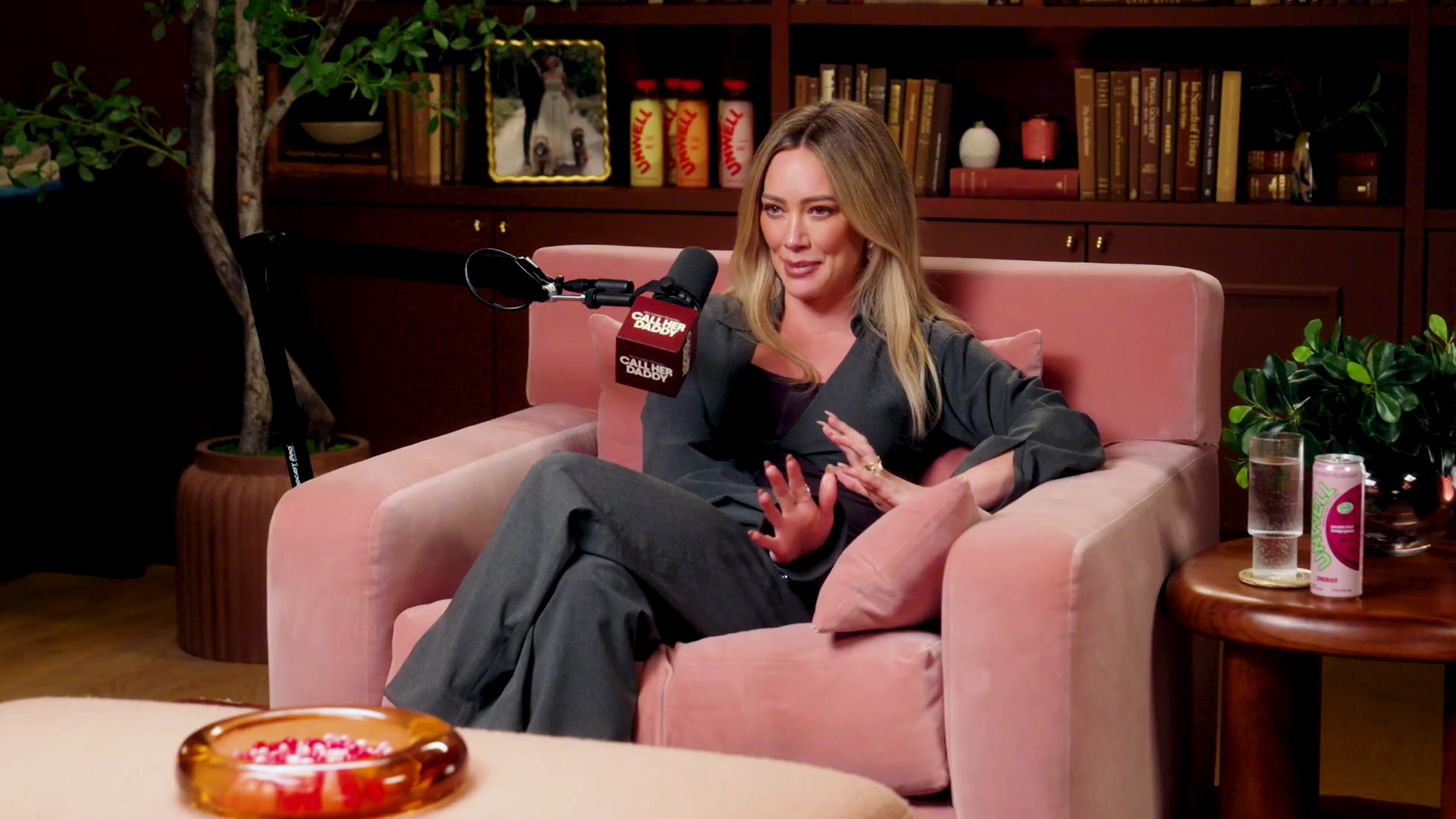 DailyDuff-dot-NL-2026CallHerDaddyPodcast2996.jpg DailyDuff-dot-NL-2026CallHerDaddyPodcast2996.jpg