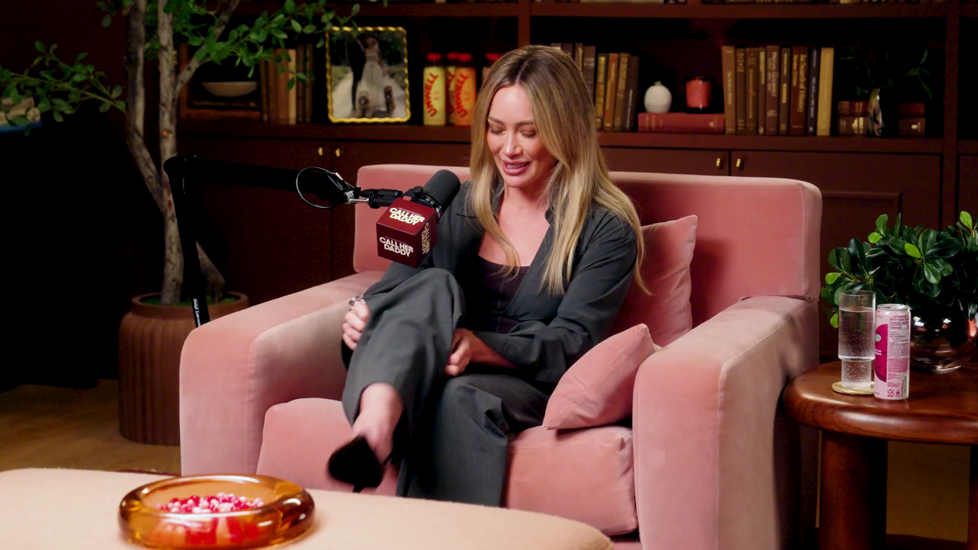 DailyDuff-dot-NL-2026CallHerDaddyPodcast4174.jpg DailyDuff-dot-NL-2026CallHerDaddyPodcast4174.jpg
