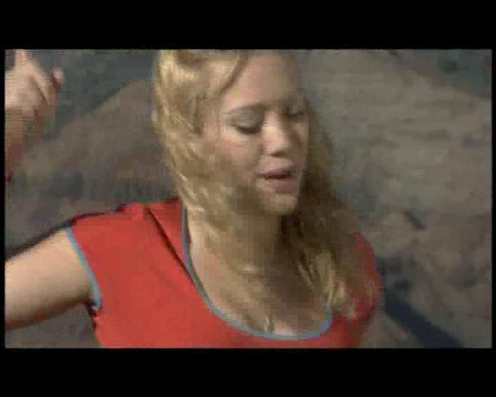 Dailyduff_dot_nl--AnywhereButHere00131.jpg Dailyduff_dot_nl--AnywhereButHere00131.jpg