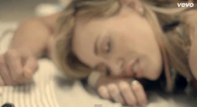 dailyduff-dot-nl-ChasingTheSun_MusicVideo0182.jpg dailyduff-dot-nl-ChasingTheSun_MusicVideo0182.jpg