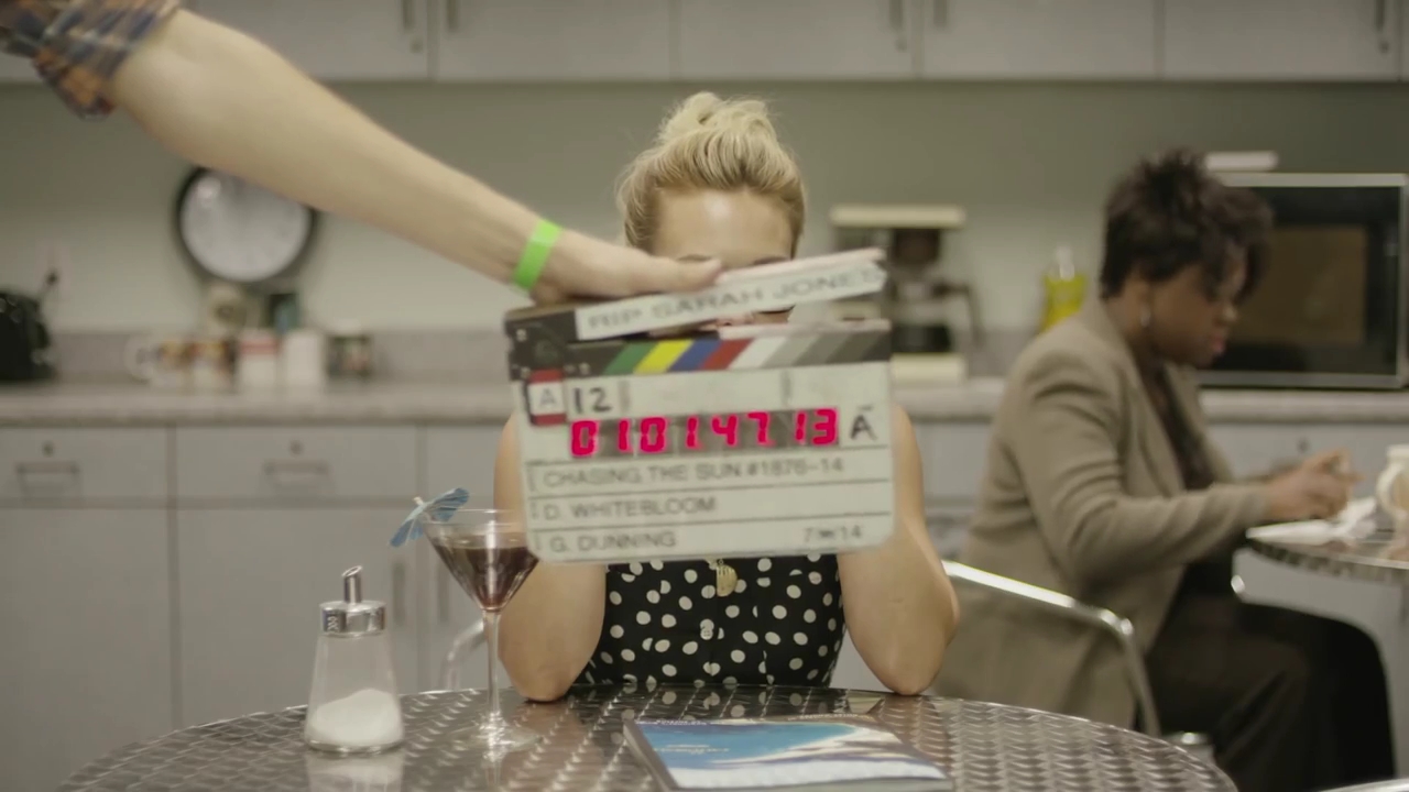 DailyDuff-dot-nl-ChasingTheSunBloopers0318.jpg DailyDuff-dot-nl-ChasingTheSunBloopers0318.jpg