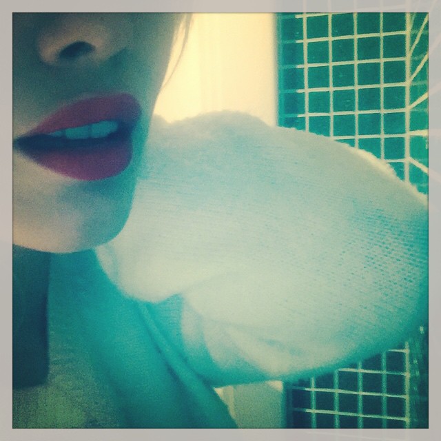 06 Februari:  #Stockholm #syndrome #redlip @
