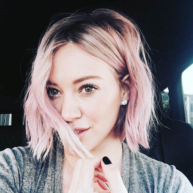 21 januari: Good morning🌸 @ninezeroone @riawnacapri @nikkilee901 @ambahhh 🦄'ed me

