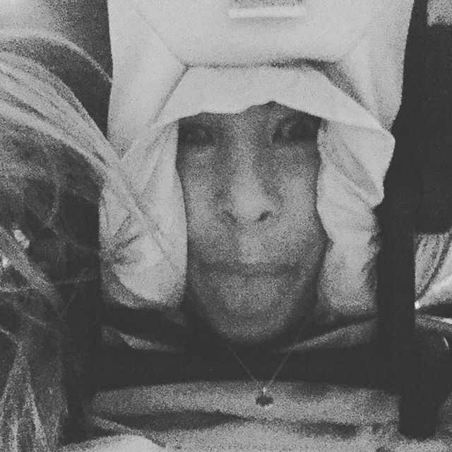 26 januari: When you lookin for your friend but she at the #chiropractor @moflo1 😜
