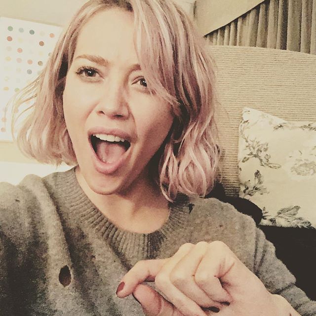 30 januari: Holy smoooookes! Just realized I hit over 5 milly followers on #instagram 👻 this is so exciting!! Hope you guys like what I post! Thanks for sharing my life with me and all the sweet encouraging things you say!! Happy weekend ✌🏻️ lov
 30 januari: Holy smoooookes! Just realized I hit over 5 milly followers on #instagram 👻 this is so exciting!! Hope you guys like what I post! Thanks for sharing my life with me and all the sweet encouraging things you say!! Happy weekend ✌🏻️ lov