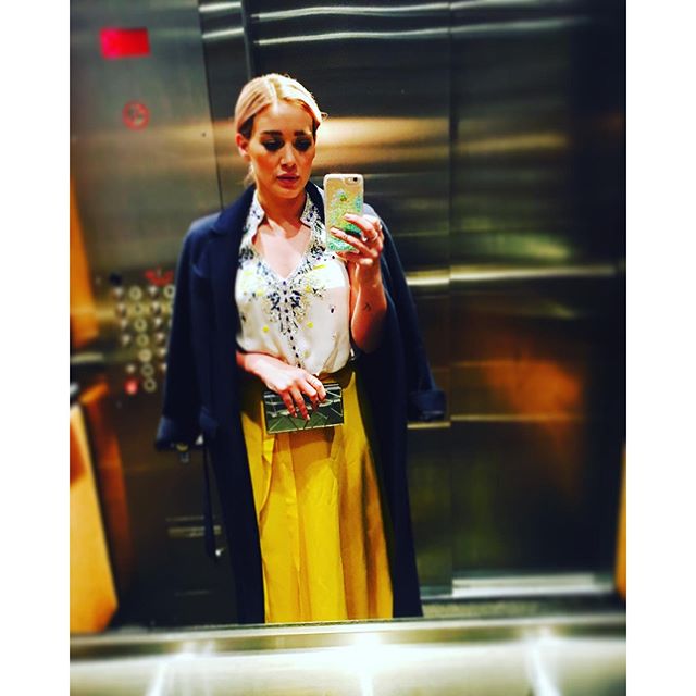 15 februari; Elevator 📸 after the @jennypackham show! obsessed with that collection!! @anitapatrickson @cynthiavanis @rommynajor prettied me 😘
 15 februari; Elevator 📸 after the @jennypackham show! obsessed with that collection!! @anitapatrickson @cynthiavanis @rommynajor prettied me 😘