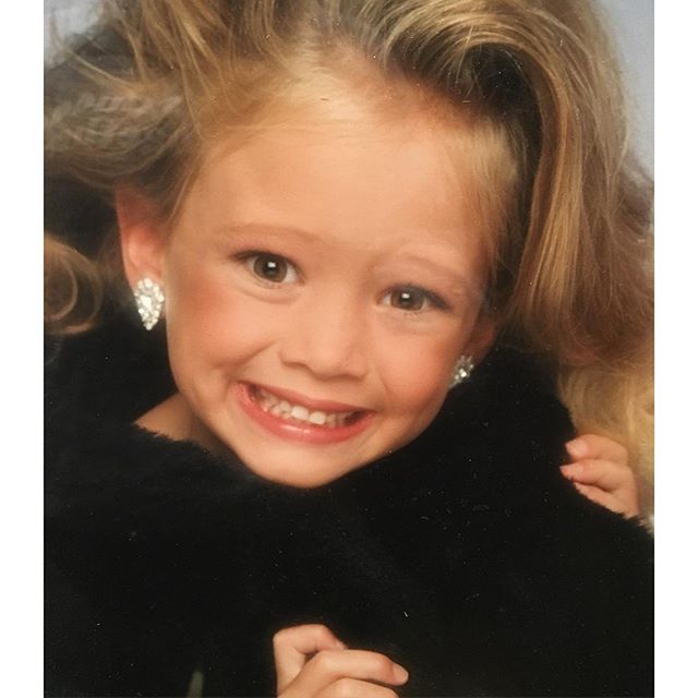 08 april: #glamourshots #thanksmom #1993 #tb
