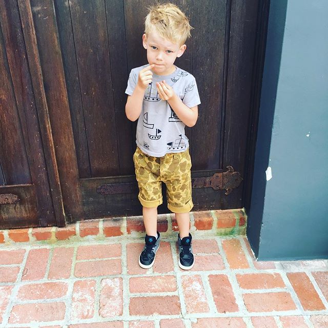 17 mei; Luca rockin the cutest @theicecreamcastles tee! #readyforschool
