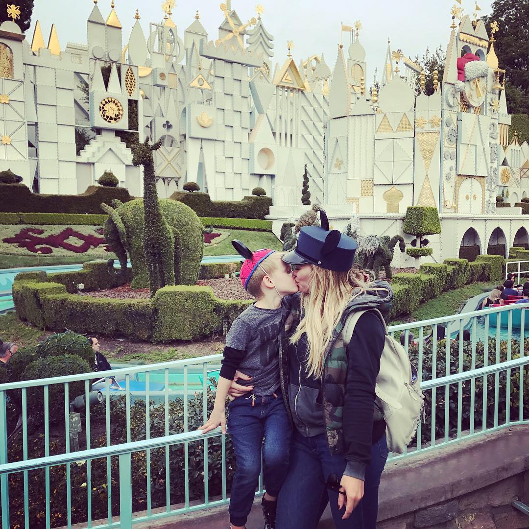13 december: Happiest happiest happiest happiest happiest happiest happiest happiest place on earth! We love you @disneyland ❤️❤️❤️❤️
